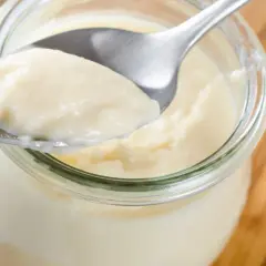 Prosty przepis na pyszny budyń na mleku owsianym - bez laktozy