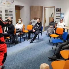 Czy kurs pierwszej pomocy jest obowiązkowy na prawo jazdy? Sprawdź wymagania!