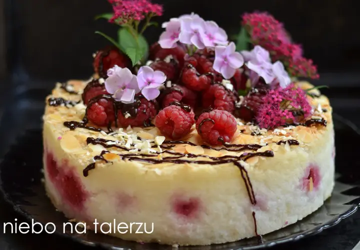 Przepis na ciasto z mąki ryżowej z malinami - bezglutenowy raj