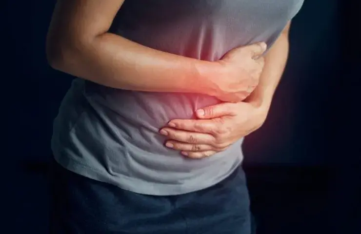 Zaburzenia pracy jelit objawy – rozpoznaj niepokojące sygnały