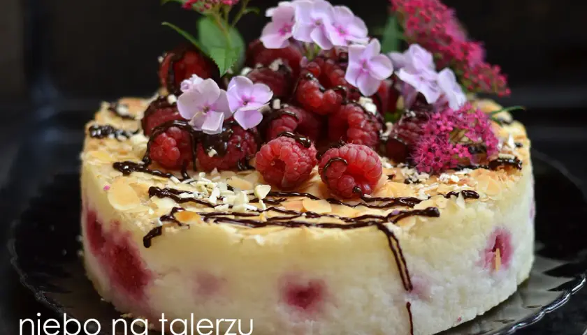 Przepis na ciasto z mąki ryżowej z malinami - bezglutenowy raj